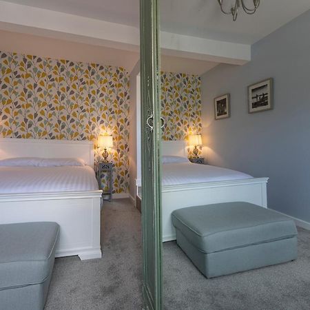 The Sleep-Inn Hare B&B 헌베이 외부 사진