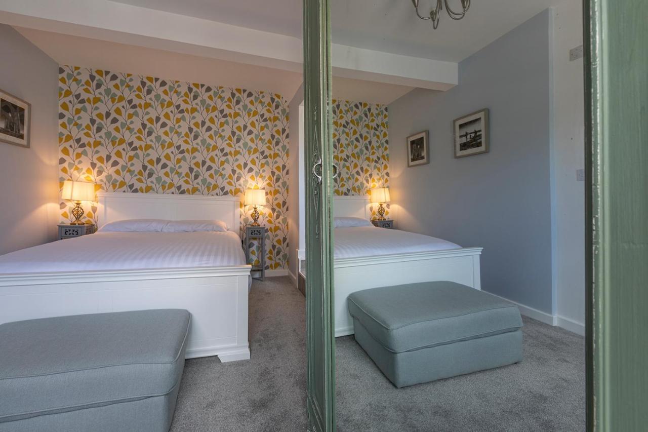 The Sleep-Inn Hare B&B 헌베이 외부 사진