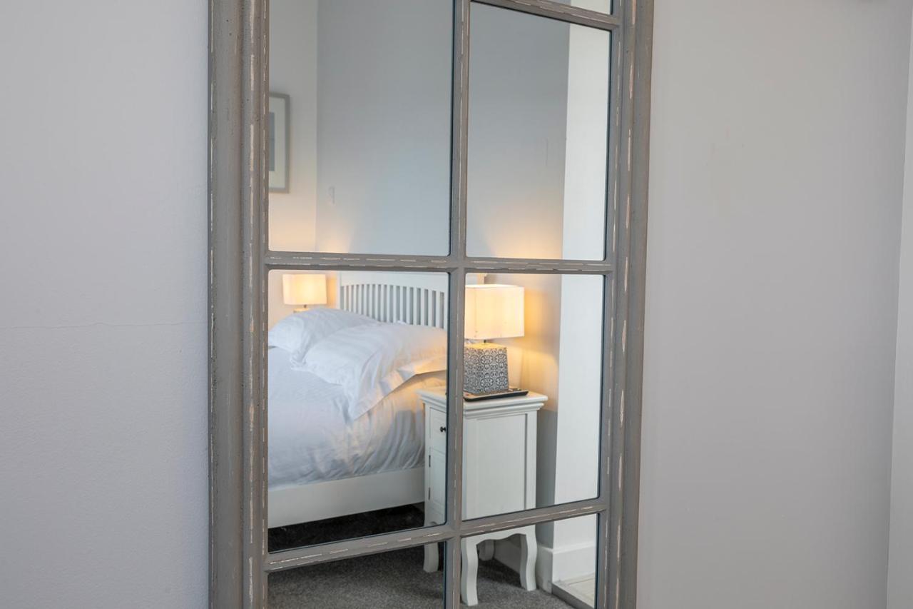 The Sleep-Inn Hare B&B 헌베이 외부 사진